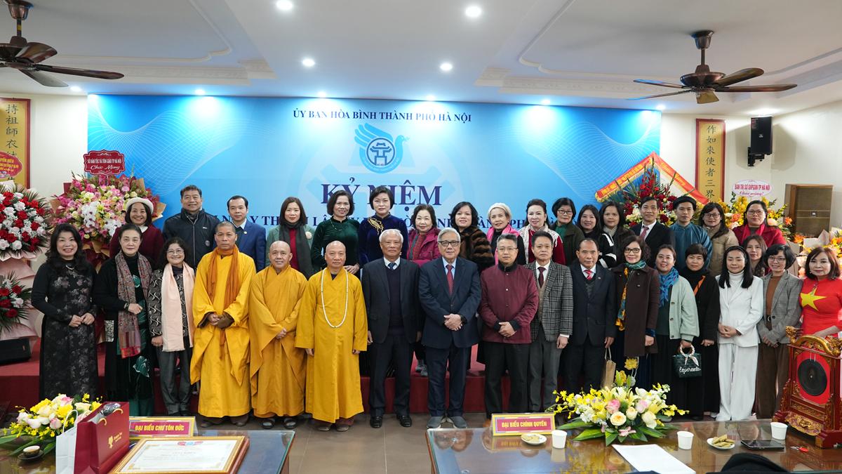 Lễ kỷ niệm 40 năm ngày thành lập Ủy ban Hòa bình thành phố Hà Nội