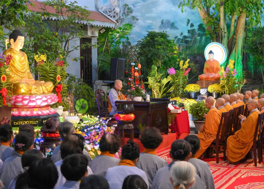 Nhiều hoạt động Kỷ niệm ngày Đức Phật Thành Đạo tại chùa Tịnh Nghiêm