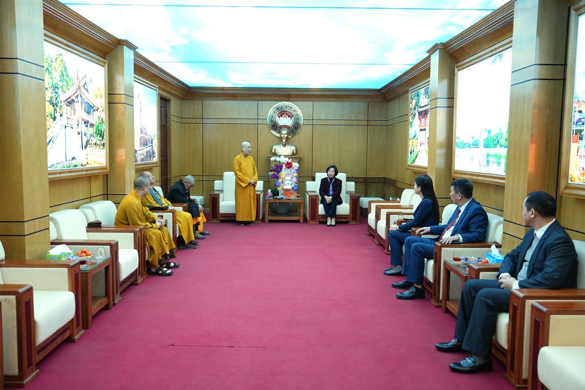 BTS GHPGVN TP. Hà Nội chúc mừng Xuân Bính Ngọ một số cơ quan ban, ngành thành phố