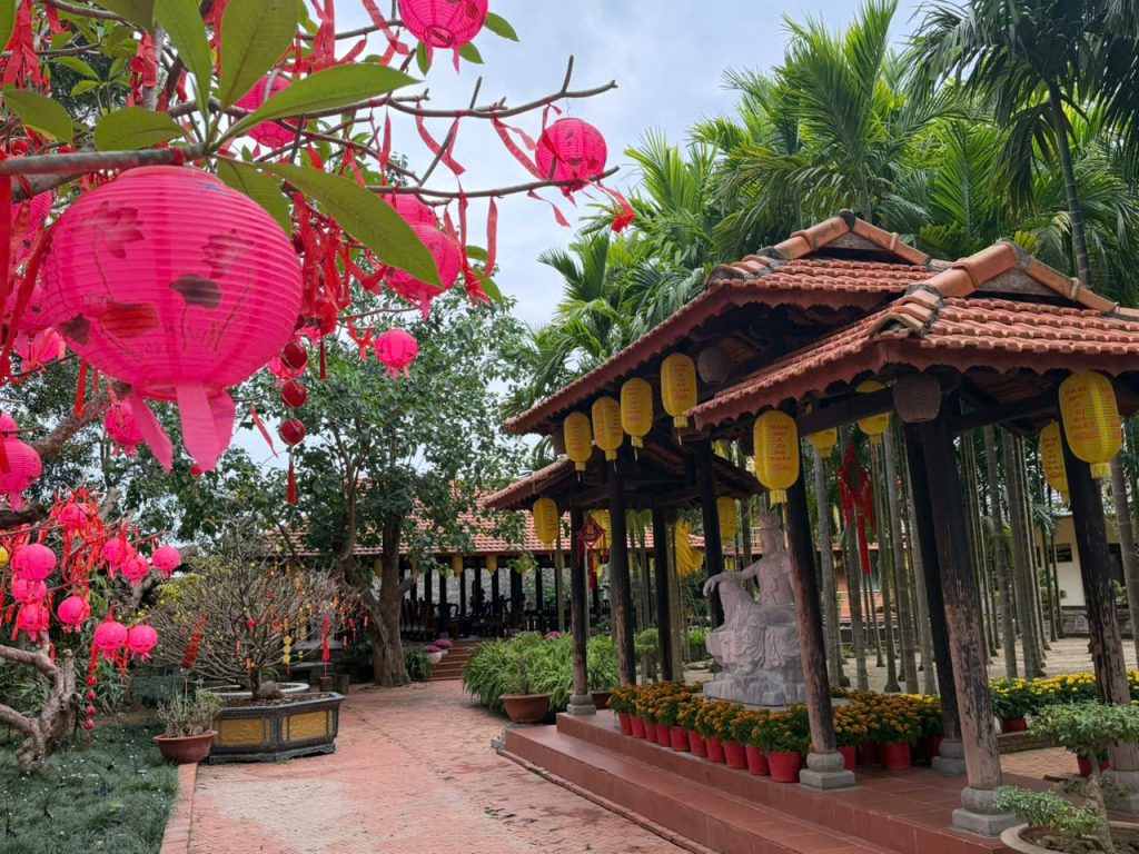 Vạn Thiện Đón Xuân Về