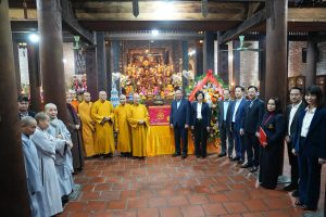 Phó Bí thư Thường trực Thành ủy Nguyễn Văn Phong thăm, chúc Tết GHPGVN TP. Hà Nội