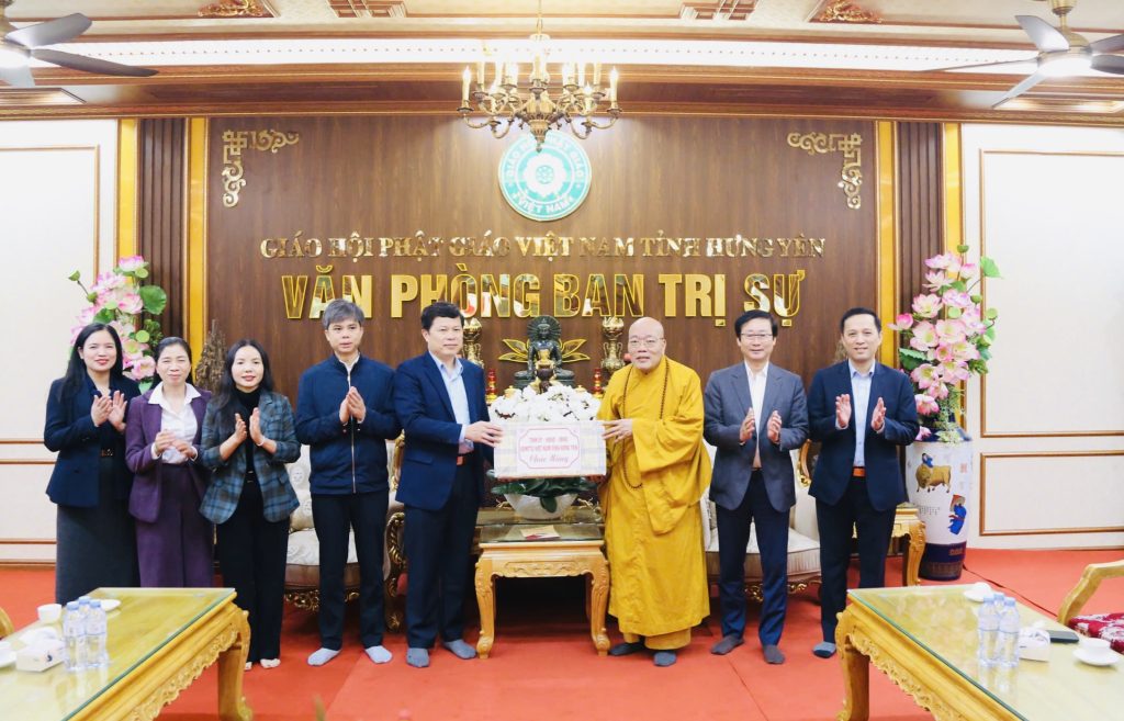 Hưng Yên: Lãnh đạo tỉnh, Sở Nội vụ và Công an tỉnh thăm, chúc Tết Ban Trị sự GHPGVN tỉnh缩略图 Hưng Yên: Lãnh đạo tỉnh, Sở Nội vụ và Công an tỉnh thăm, chúc Tết Ban Trị sự GHPGVN tỉnh