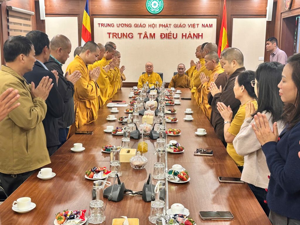 Văn phòng I Trung ương GHPGVN gặp mặt đầu xuân Bính Ngọ缩略图 Văn phòng I Trung ương GHPGVN gặp mặt đầu xuân Bính Ngọ