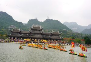 Ninh Bình: Tưng bừng Khai hội chùa Tam Chúc xuân Bính Ngọ 2026