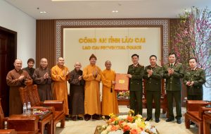 Lào Cai: Ban Trị sự GHPGVN tỉnh thăm và chúc Tết Công an tỉnh cùng các sở, ban, ngành