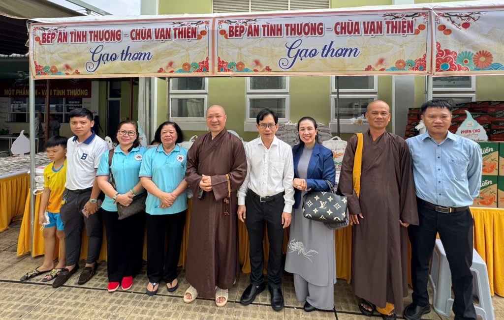 PHIÊN CHỢ “TẾT YÊU THƯƠNG” LẦN 2  – GỬI CHÚT TÌNH THÂN, ĐÓN XUÂN TỰ TẠI