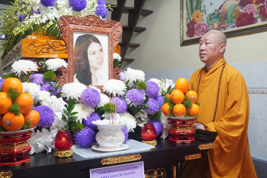 Sáu ngủ một chút… sao lâu quá vậy?缩略图 Sáu ngủ một chút… sao lâu quá vậy?