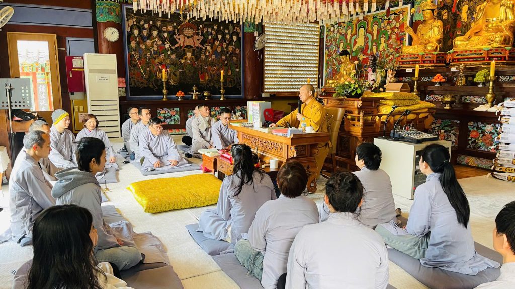 HÀN QUỐC: KHÓA TU MỘT NGÀY AN LẠC TẠI ĐẠO TRÀNG JINJU