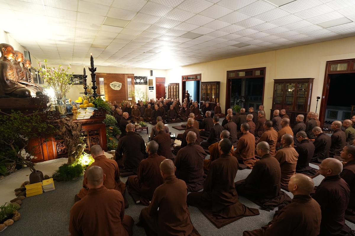 Ngày thứ ba tại khóa tu xuất sĩ nơi chùa Vạn Phúc – Nuôi dưỡng bồ đề tâm từ tình huynh đệ thiêng liêng