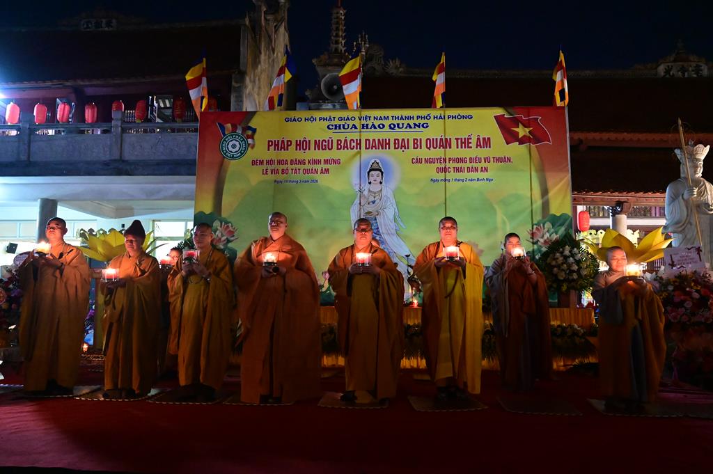 Hải Phòng: Chùa Hào Quang tổ chức Pháp hội Ngũ Bách Danh và Hoa đăng kỷ niệm khánh đản Bồ Tát Quán Thế Âm