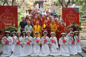 CUNG NGHINH ĐÓN ĐOÀN PHẬT GIÁO BHUTAN LỄ CẦU NGUYỆN HÒA BÌNH THẾ GIỚI LẦN THỨ VI TẠI VIỆT NAM
