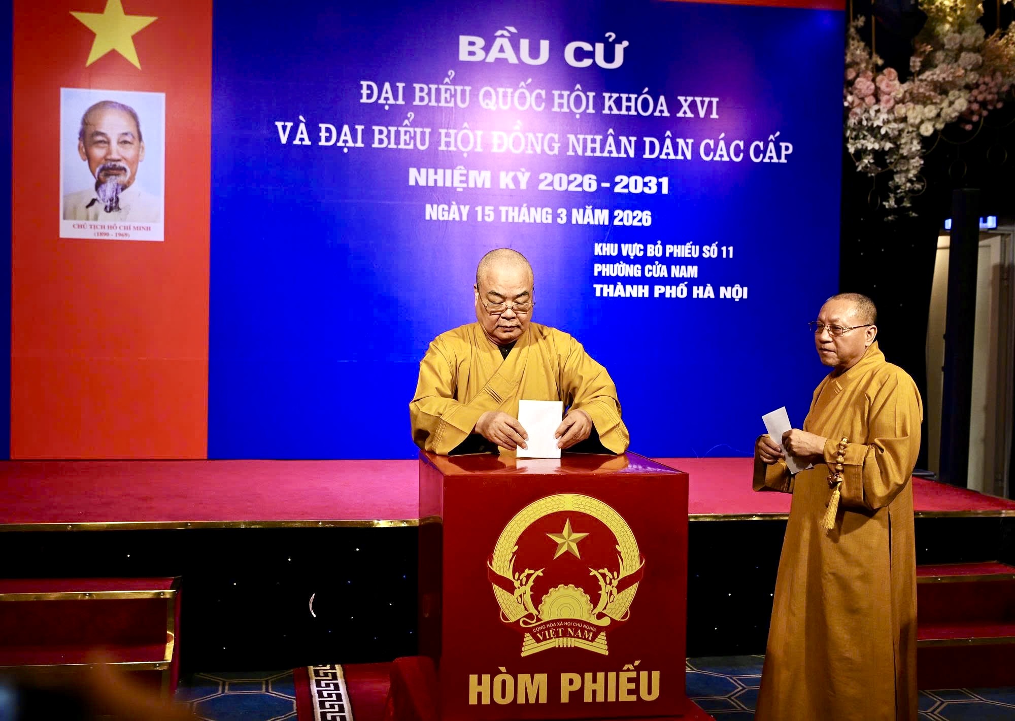 Hà Nội: Chư Tôn đức Tăng Ni, Phật tử tham dự cuộc bầu cử Đại biểu Quốc hội khóa XVI và Đại biểu Hội đồng Nhân dân các cấp nhiệm kỳ 2026-2031
