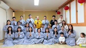 HÀN QUỐC: PHẬT TỬ KHU VỰC MIỀN TRUNG CHEONGJU TỔ CHỨC KHÓA TU “MỘT NGÀY AN LẠC” TẠI TỊNH THẤT HUỆ CHIẾU