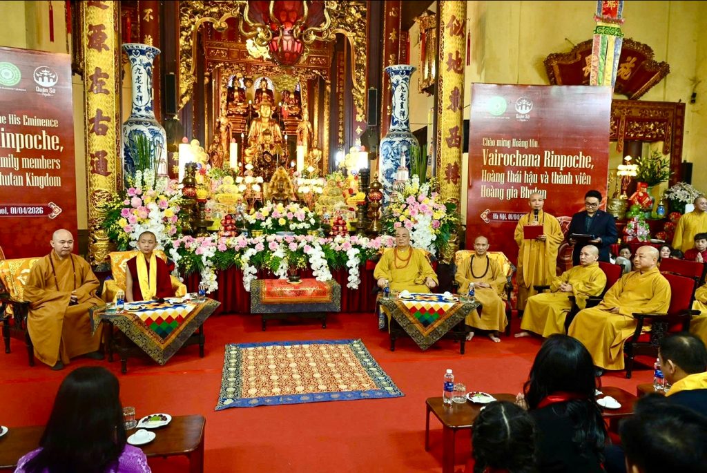 Hà Nội: Hoàng tôn Vairochana Rinpoche thăm Giáo Hội Phật giáo Việt Nam tại chùa Quán Sứ