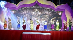 Lào: Khai mạc chương trình Giao lưu Văn hóa Phật giáo và Lễ hội đại đoàn kết tri ân các Anh hùng Liệt sĩ Việt Nam – Lào.