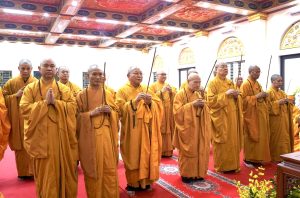 HĐTS GHPGVN cùng các phái đoàn kính viếng tang lễ Trưởng lão Hòa thượng Thích Thanh Dục