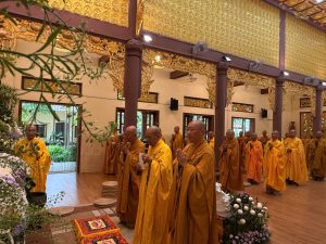 THIÊNG LIÊNG LỄ BỐ-TÁT ĐỊNH KỲ VÀ TƯỞNG NIỆM NGÀY ĐỨC PHẬT NHẬP NIẾT-BÀN