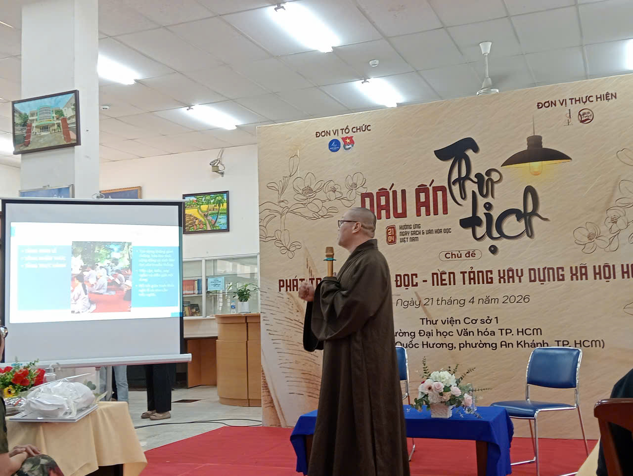 Từ thực hành đọc kinh tại các tự viện đến văn hóa đọc đương đại