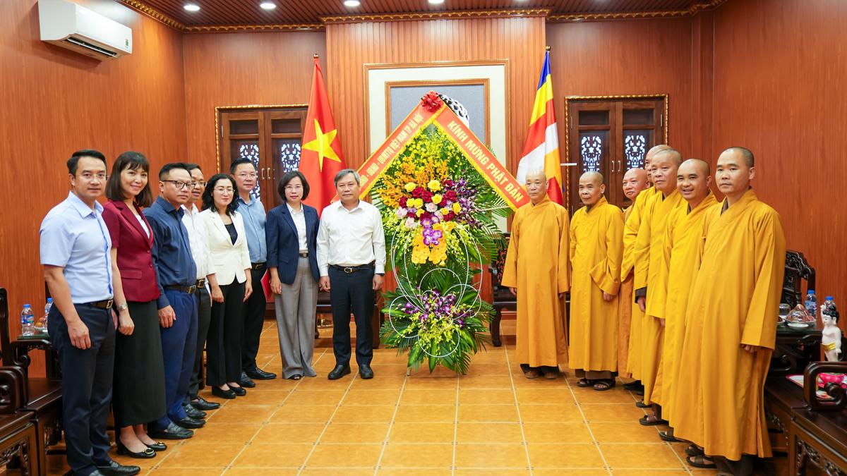 Chủ tịch UBND TP. Hà Nội Vũ Đại Thắng thăm, chúc mừng Đại lễ Phật đản tới chư Tôn đức BTS Phật giáo thủ đô