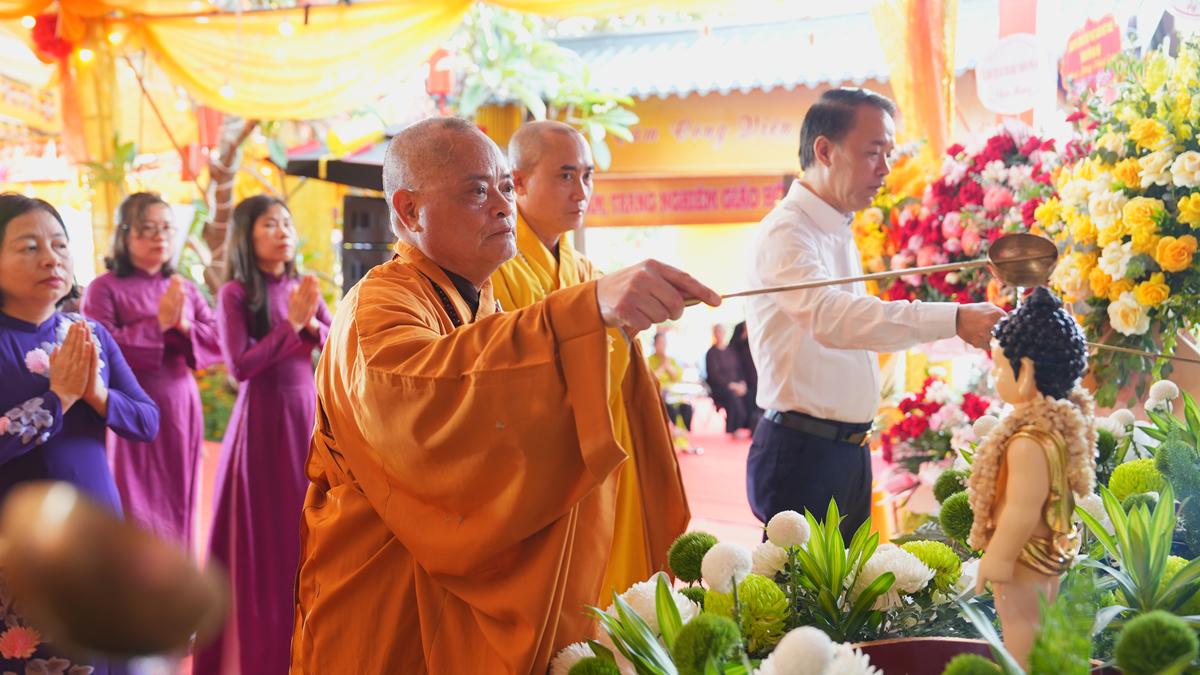 Ban Đại diện Phật giáo liên phường Thượng Cát long trọng tổ chức Đại lễ Phật đản PL.2570