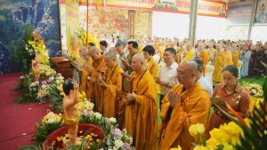 Hà Nội: Ban đại diện Phật giáo liên phường Đống Đa kính mừng ngày Đức Phật đản sinh