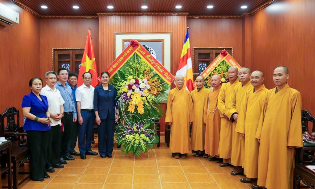 Các cơ quan, ban, ngành Thành phố chúc mừng BTS GHPGVN TP. Hà Nội nhân mùa Phật đản PL.2570