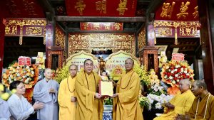 Ninh Bình: Trang nghiêm Đại lễ Phật đản Phật lịch 2570 và ra mắt Ban Đại diện Liên phường Nam Định