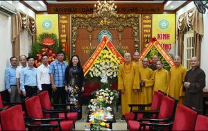 Lào Cai: Đoàn công tác Tỉnh ủy, HĐND, UBND, Ủy ban MTTQ Việt Nam tỉnh thăm và chúc mừng Trung ương GHPGVN nhân mùa Phật đản PL.2570