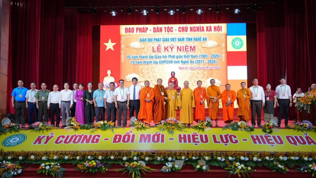 Lễ kỷ niệm 45 năm thành lập GHPGVN và 15 năm thành lập GHPGVN tỉnh Nghệ An