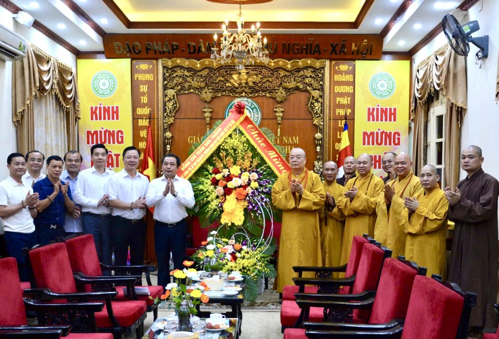 Hà Nội: Bí thư Thành uỷ Chúc mừng TƯ GHPGVN nhân dịp Phật đản PL.2570-DL.2026