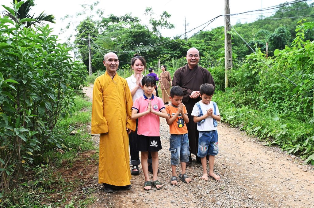 Lào Cai: Hoà thượng Thích Thanh Điện thăm lại “Tuyến đường Bồ Đề”- Minh chứng cho tinh thần đại đoàn kết tại vùng sâu vùng xa