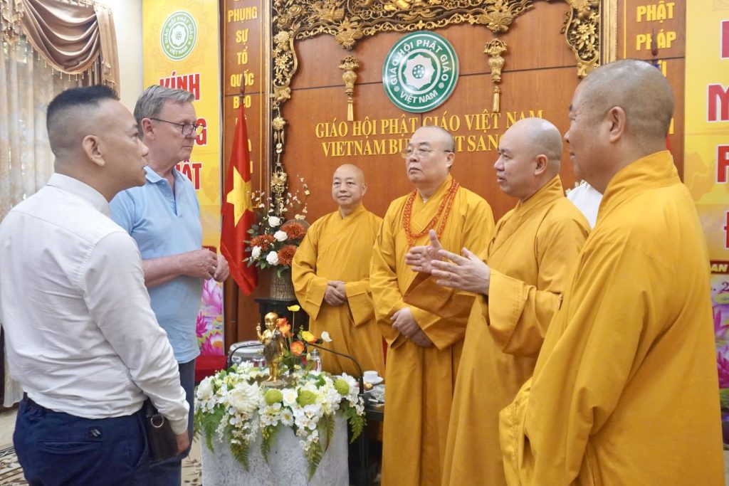 Phó Chủ tịch Quốc hội liên ban Đức thăm và làm việc tại Trụ sở TƯ GHPGVN