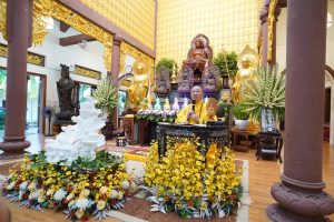 Chủ đề: “LỢI ÍCH TU BÁT QUAN TRAI”