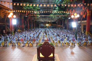 Ngày thứ hai Khóa sinh hoạt Phật pháp mùa hè chùa Bằng: Học lắng nghe để hiểu, quay về để thương