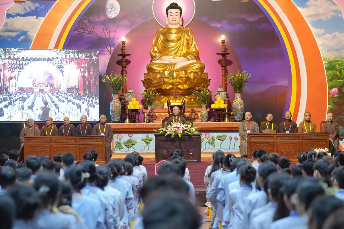 Hà Nội: Khai mạc Khóa sinh hoạt Phật pháp mùa hè lần thứ XIV tại chùa Bằng – Hành trình trở về nuôi lớn hạt giống thiện lành