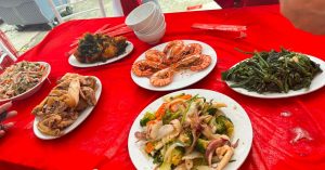 Các con mâu thuẫn trong ngày giỗ cha vì chuyện ăn cỗ lấy phần