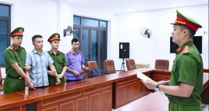 Diễn biến từ dải 147 điểm 10 Toán Trường Chuyên Tuyên Quang đến khởi tố 19 bị can