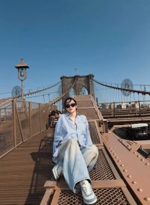 Hoa hậu Hương Giang xuất hiện với phong cách du học sinh tại New York sau MGI All Stars