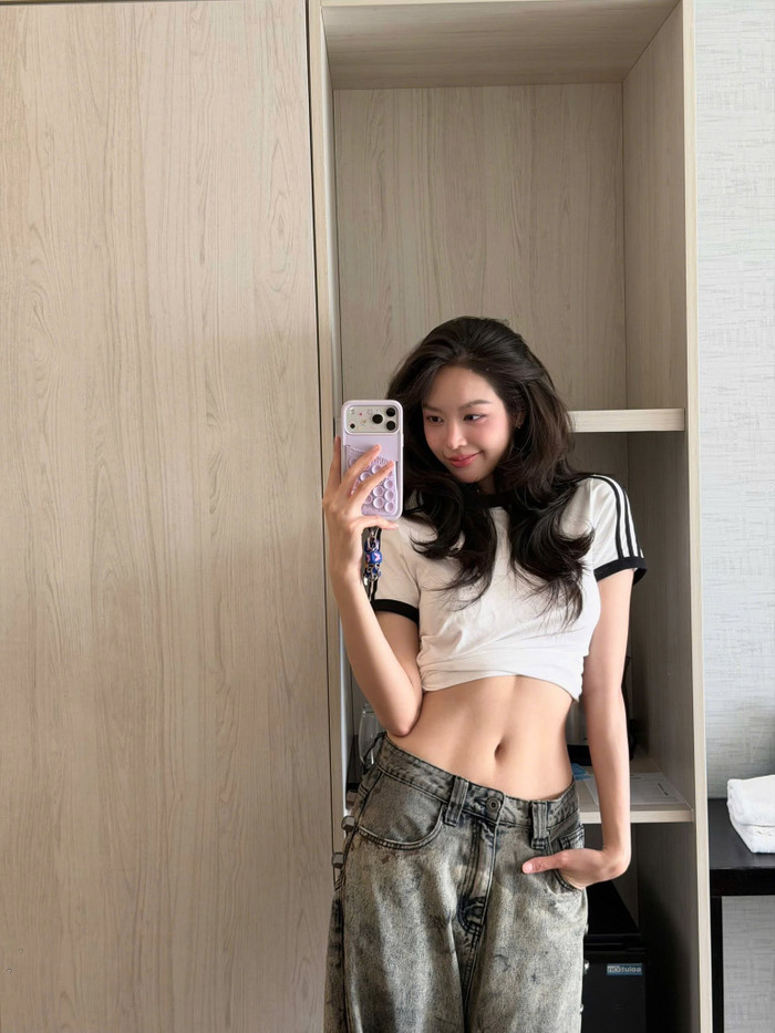 Hoa hậu Thanh Thủy khoe vóc dáng săn chắc và phong cách sống hiện đại