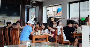 Hơn 2.800 du khách vẫn trên đảo Cô Tô khi bão số 1 sắp tiếp cận