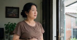 Mẹ chồng U50 bế bầu thông báo tái hôn cả nhà đều ủng hộ, nhưng khi biết mặt chú rể, vợ chồng tôi tái mặt