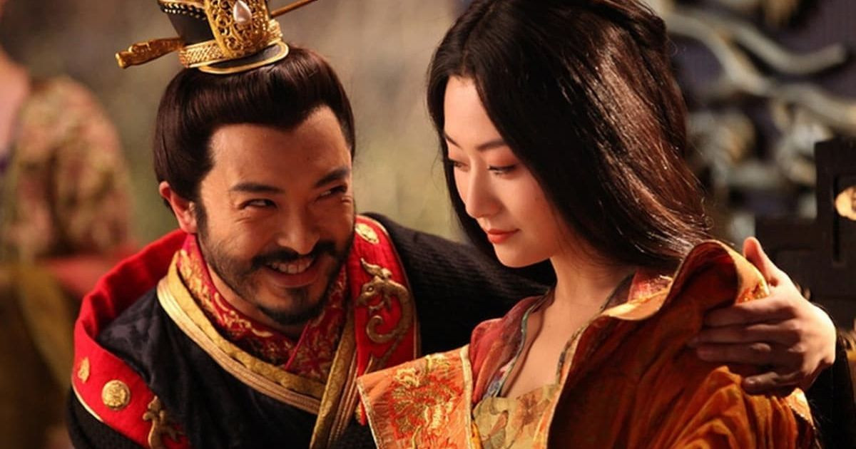 Người xưa nói: Đàn ông lõm, đàn bà lồi, không góa phụ cũng lẻ loi , lõm và lồi là thứ gì?