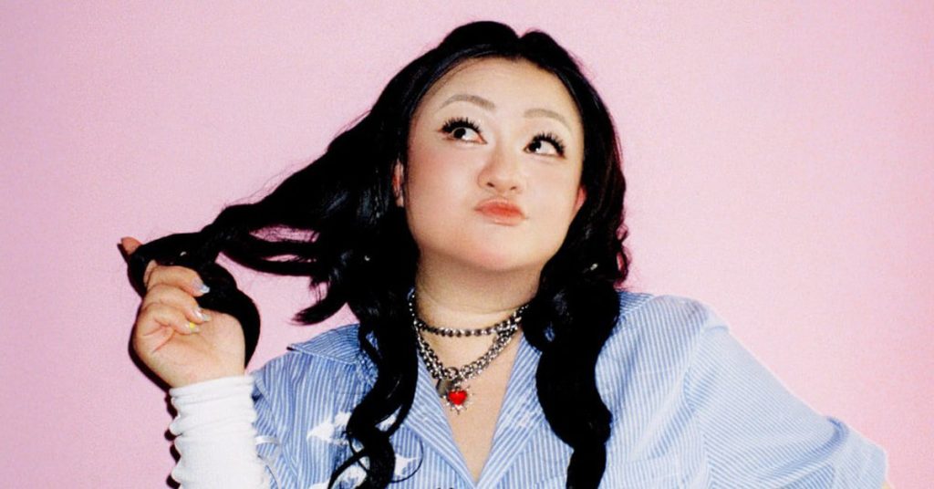 Sắc vóc gây sốc của bé Xuân Mai sau hơn 20 năm rời xa showbiz