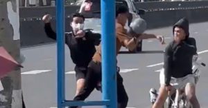 Truy tìm nhóm cầm dao đâm người trên Quốc lộ 1