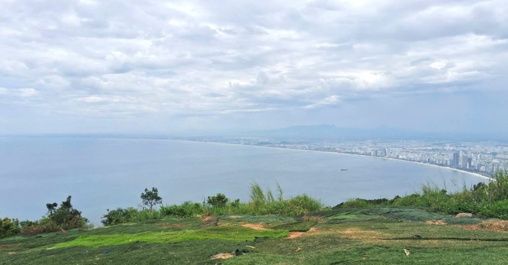 Vụ du khách rơi dù lượn tử vong ở Đà Nẵng: Phi công quên khóa đủ đai an toàn