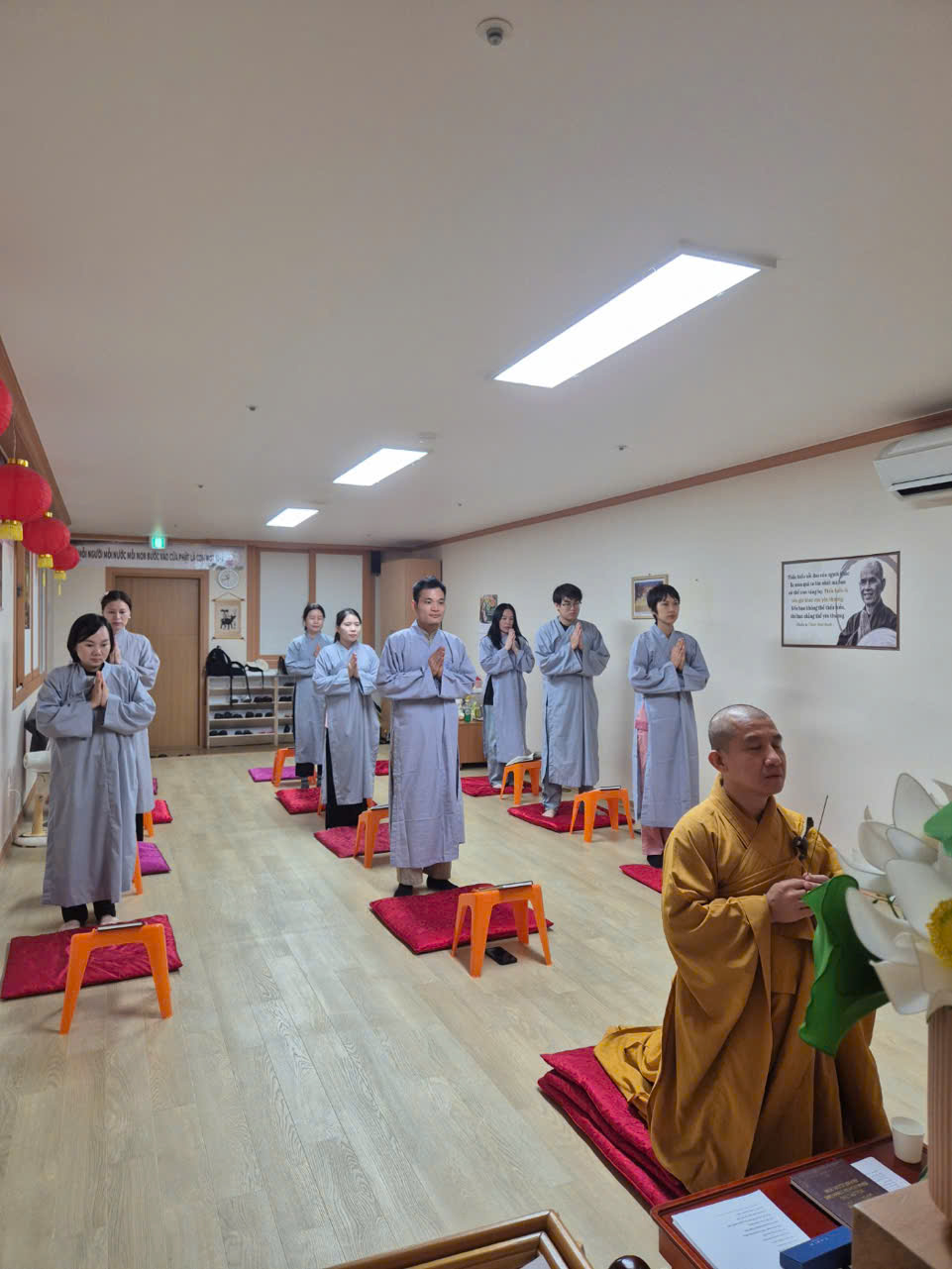 HÀN QUỐC: PHẬT TỬ KHU VỰC MIỀN TRUNG CHEONGJU TRANG NGHIÊM TỔ CHỨC KHÓA TU MỘT NGÀY AN LẠC