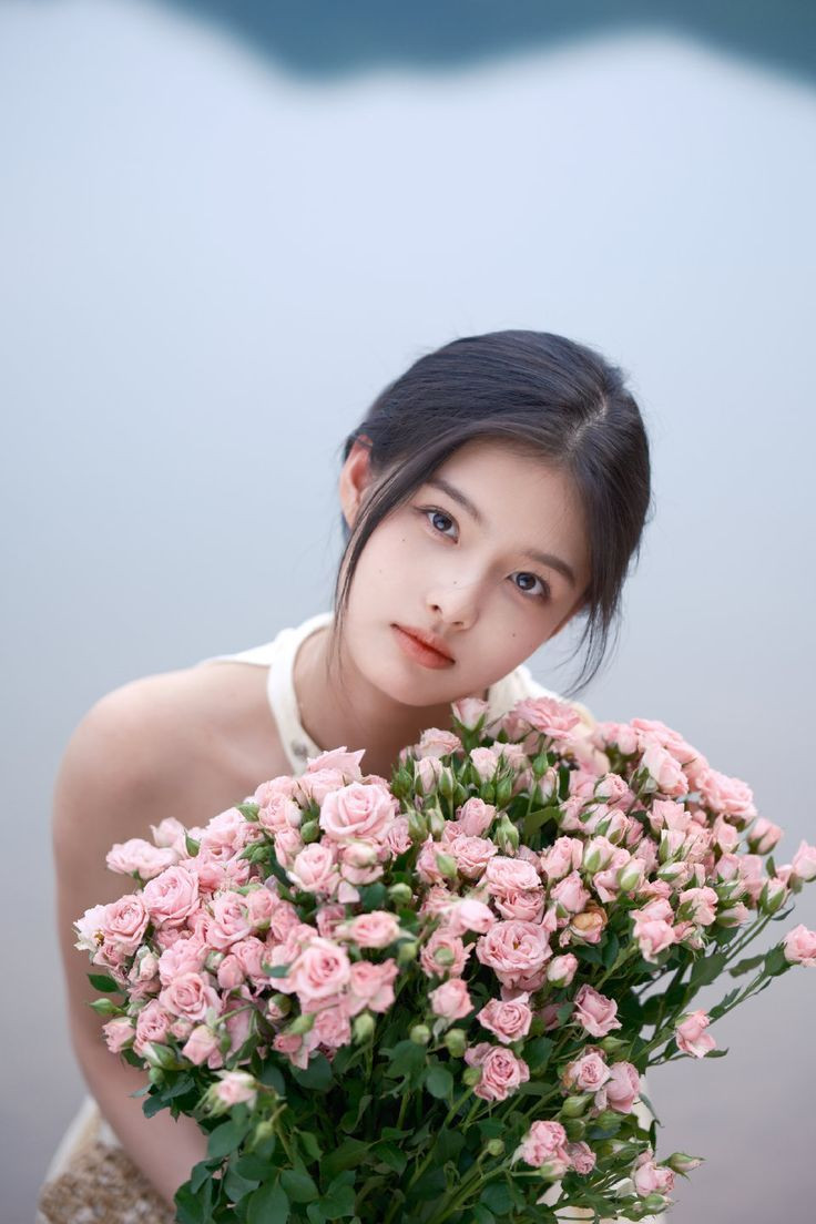 Kể từ ngày mai, thứ Ba 4/8/2026, 3 con giáp &amp;apos;lọt vào mắt xanh Thần Tài&amp;apos;, trúng số độc đắc, công danh vượng phát