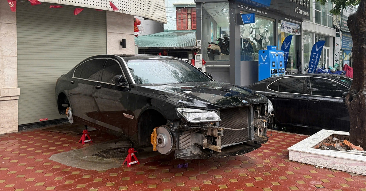 Clip: Mang xe cải tiến đi trộm mâm lốp ô tô BMW ở Hà Nội