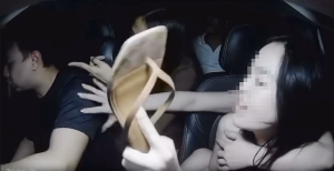 Công an xác minh vụ tài xế taxi bị nhóm khách hành hung, giơ dép vào mặt