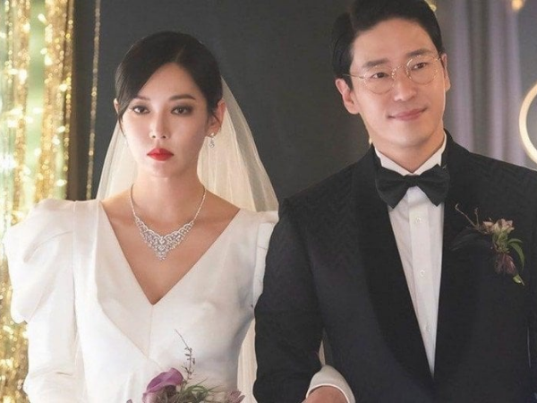 Đêm tân hôn, vừa nghe điện thoại chú rể bỏ vợ lại một mình để lao vào bệnh viện缩略图 Đêm tân hôn, vừa nghe điện thoại chú rể bỏ vợ lại một mình để lao vào bệnh viện